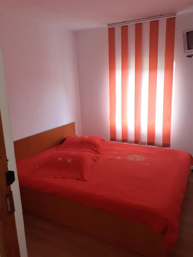 Hotel Casa Denisa Vidraru Transfgarasan Căpăţîneni-Ungureni Esterno foto